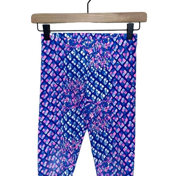 Lilly Pulitzer Girl’s Size L 8 10 Blue White Pink Printed Maia Cropped Leggings - Picture 4 of 5